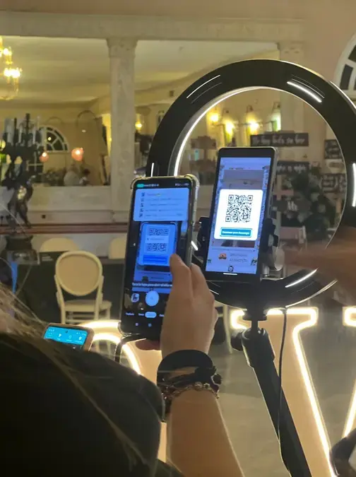 qr escaneable para compartir los videos y fotos